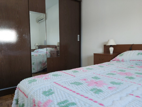 Imagen 7 de 17 de Apartamento Muy Luminoso. Vista Este Y Oeste. Muy Acogedor.gastos Bajos