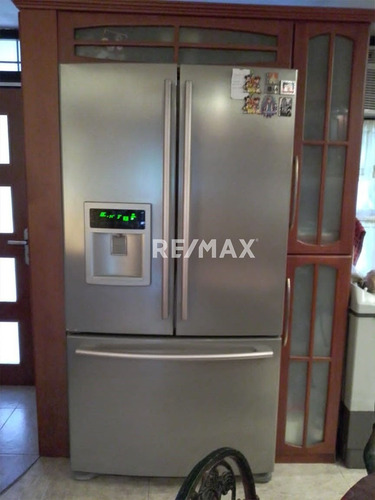Imagen 11 de 30 de En Venta Hermoso Town House, Totalmente Amoblado, Conj. Resid. La Casona Baja