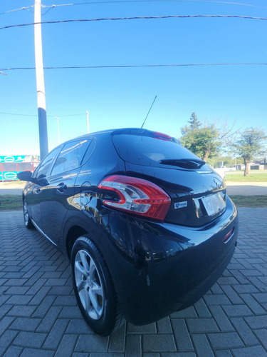 Peugeot 208 1.5 Allure