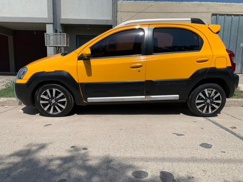 Toyota Etios Cross-full-1era Mano-igual A 0km- Recibo Menor