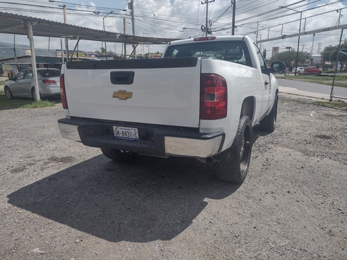 Imagen 3 de 9 de Chevrolet Silverado D Silverado 1500 5vel Cab Reg 4x2 Mt