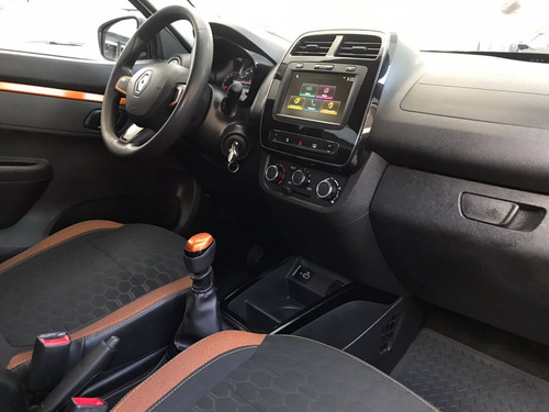 Imagem 14 de 15 de Renault Kwid 1.0 12v Sce Flex Outsider Manual