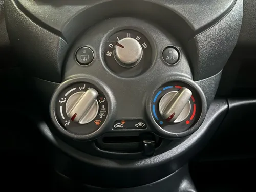 Nissan Versa DRIVE 1.6 AUT