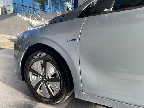 Hyundai Ioniq HEV Premium