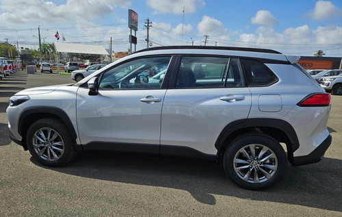 Toyota Corolla Cross (low) 4x2. 2025