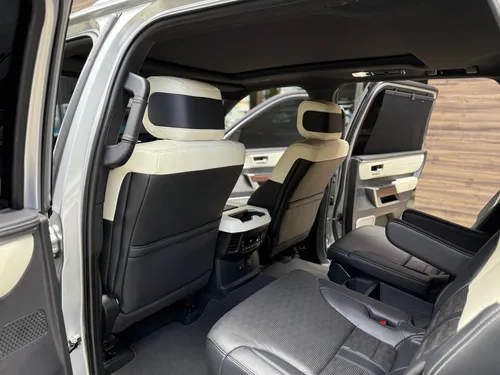 Toyota Sequoia 3.4 V6 Capstone