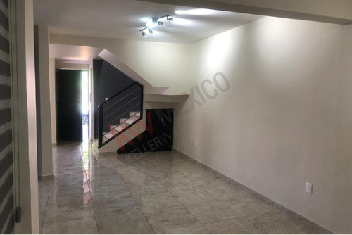 Tu Nuevo Hogar En Real De Arboledas, Celaya. Casa En Fraccionamiento Privado Con Vigilancia 24/7