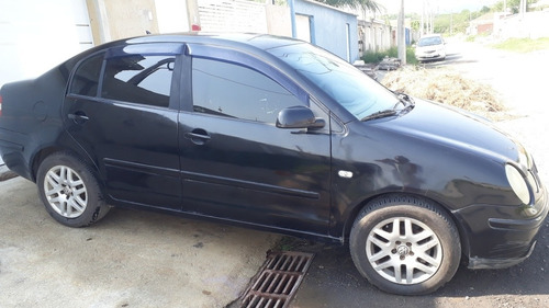 Volkswagen Polo Sedan 2006 1.6 Comfortline Total Flex 4p