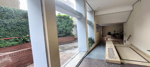 Venta Departamento 4 Ambientes En Flores. Excelente Ubicacion