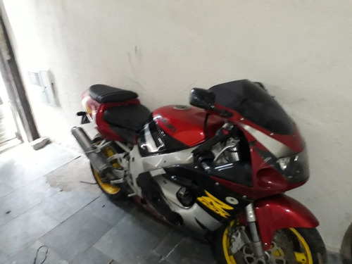Suzuki Gsxr Sred 750