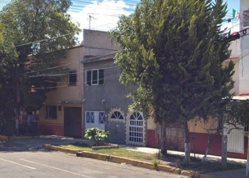 Casa En Venta Av. Circunvalación Ote. 144, Jardines De Santa Clara Ecatepec De Morelos, Méx/ Recuperacion Bancaria Laab2