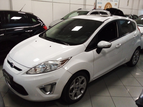 Imagen 5 de 14 de Ford Fiesta Kinetic Titanium Concesionario Gm