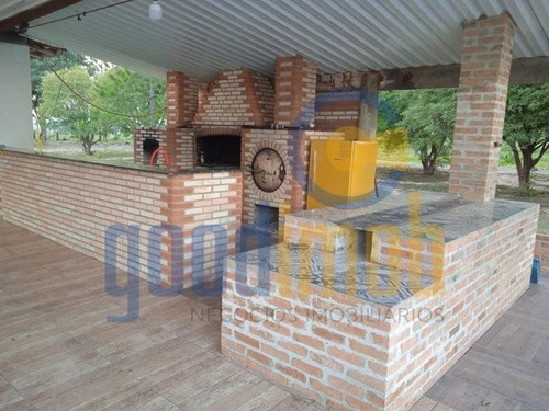Imagem 2 de 6 de Chácara Para Alugar | Temporada | Aparecidinha | Sorocaba/sp - Ch0004