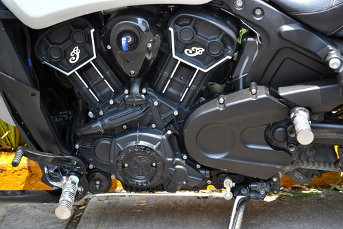 Imagen 11 de 15 de Flamante Indian Scout 1000 Sixty Nacional