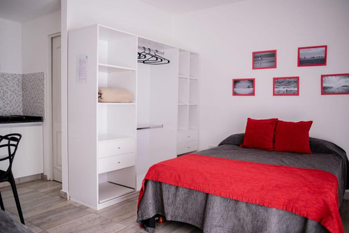 Hotel Con 20 Habitaciones Con Lote Unificado