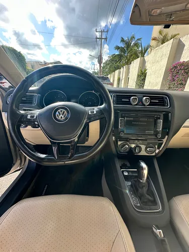Volkswagen Jetta 2.5 Sportline Qc Nav Bac At