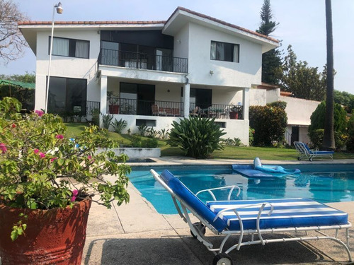 Casa En Venta En Santa Fe, Cuernavaca