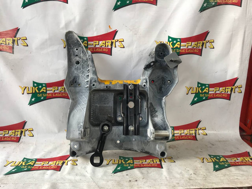 Soporte De Duster Vw Touareg 44490 2005/208 (Usado)