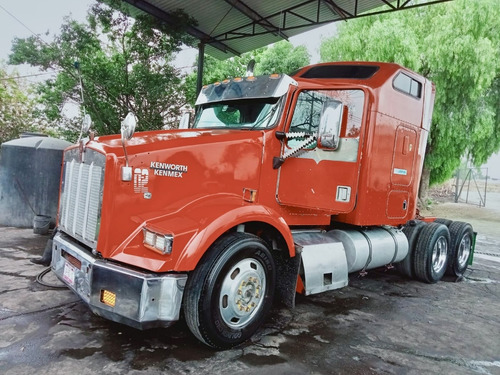 Tractocamion Kenworth T-800 