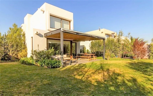 Venta, Piedra Roja, Excelente Casa