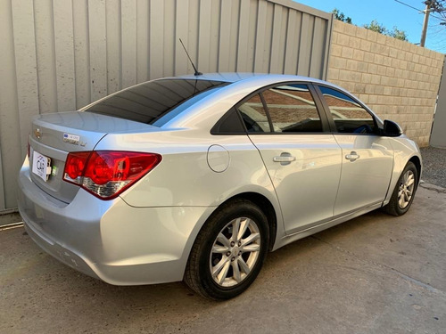 Imagen 7 de 9 de Chevrolet Cruze Lt