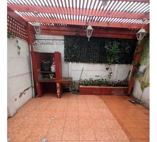 Casa Con Local Comercial Independiente En Avenida 4 Poniente