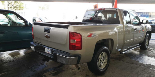 Imagen 8 de 15 de Chevrolet Cheyenne 2008 5.3 2500 Cab Ext B 4x4 Mt