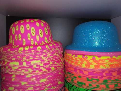 Sombrero Neón Plástico Multicolor Surtido (docena) Hora Loca