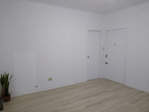 Imagen 8 de 29 de 3 Ambientes Oportunidad Sobre Av Alberdi Al 5900 En Pleno Centro Comercial Tomo Propiedad De Menor Valor En Caba En Parte De Pago. Sin Comisión Inmobiliaria. Primer Piso. Impecable. Bajas Expensas .