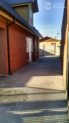 Venta De Casa 3d+2b+patio Escuadron Oriente.coronel,
