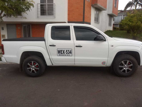 Vendo Doble Cabina Pública Amarok 4x4 Modelo 2014
