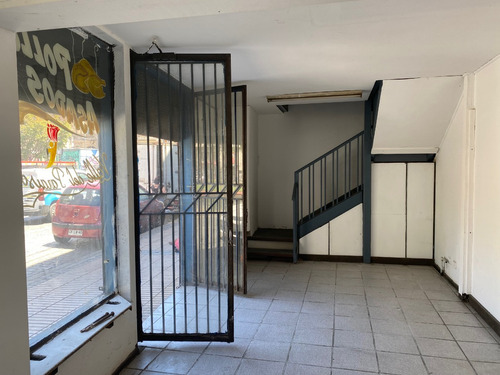 Local De 120m2, 3 Pisos Frente A Plaza Echaurren, Valparaíso