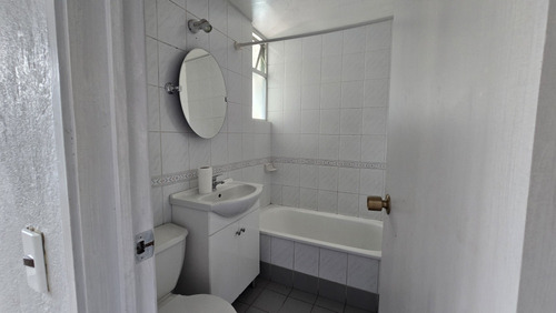 Vendo Amplia Casa En Villa España, Los Ángeles