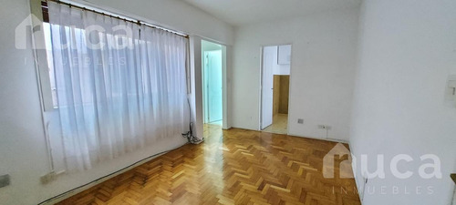 Imagen 1 de 8 de Cómodo Departamento En El Centro De Olivos