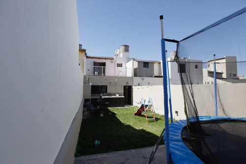 Imagen 17 de 30 de Alquilo Duplex 3 Dormi C/ Patio Santa Genoveva Neuquén