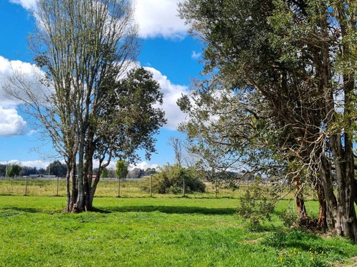 Casa Con Vista Volcán En Loteo Lagunita Frutillar