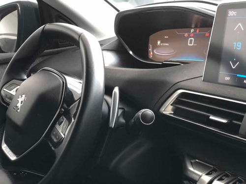 Peugeot 5008 2019 1.6 Allure