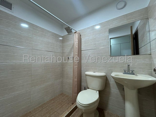 Norgelin Diaz Alquila Apartamento En El Este De Barquisimeto Con Planta Eléctrica Y Piscina Cod.25-17501