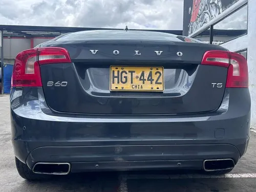 Volvo S60 T5 2.0cc At Aa 4x2