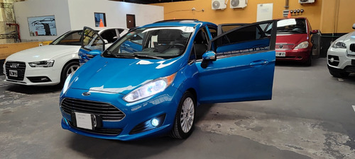 Ford Fista Titanium 1.6 Mt
