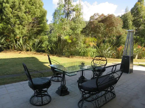 Casalote En Venta En Alto Del Escobero. Cod V14836