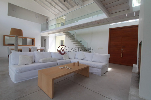 Alquiler Anual De Casa 4 Dormitorios + Servicio En Laguna Blanca, Montoya.-ref:1593
