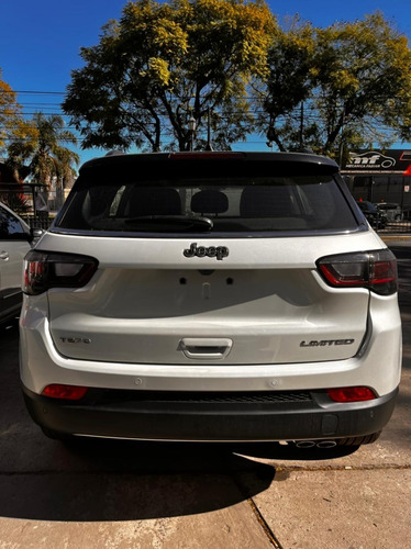 Imagen 5 de 18 de Jepp Compass Limited Plus 1.3 4x2 (sin Patentar)