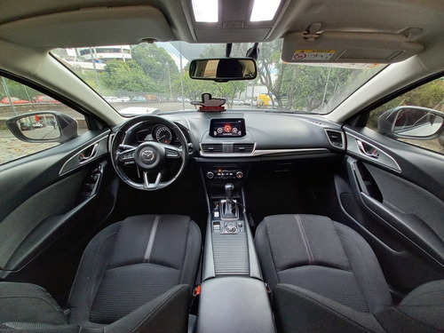 Mazda 3 Touring