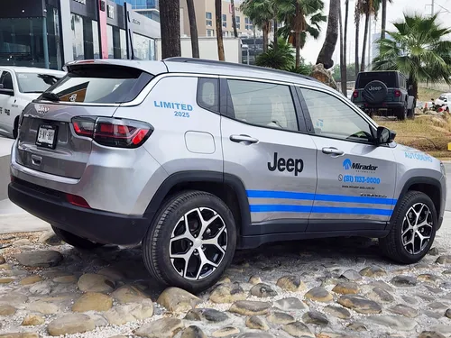 Jeep Compass 1.3T Limited Premium Fwd At6