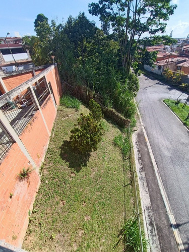 Imagen 15 de 20 de Amplia, Bella Y Segura Town House En Llano Alto.