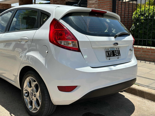 Ford Fiesta Kinetic 1.6 Design 120cv Titanium