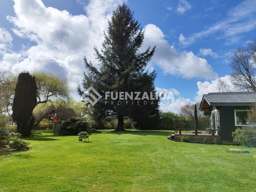 Casa De Campo Remodelada De 4d4b Con Jardin En Frutillar
