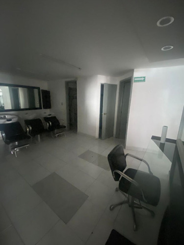 Excelente Local Equipado En Renta 130 M2. Tecamachalco.