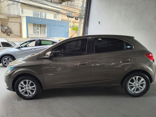 Chevrolet Onix ONIX HATCH LTZ 1.4 8V FlexPower 5p Mec.